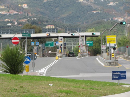 Turismo, fine settimana ok: lunghe code per il rientro Turismo, fine settimana ok: lunghe code per il rientro