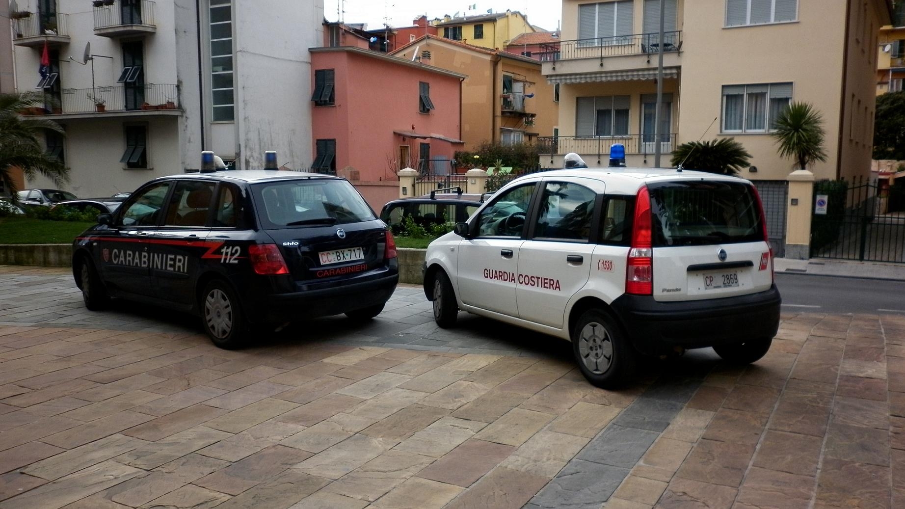 Carabinieri e capitaneria di porto