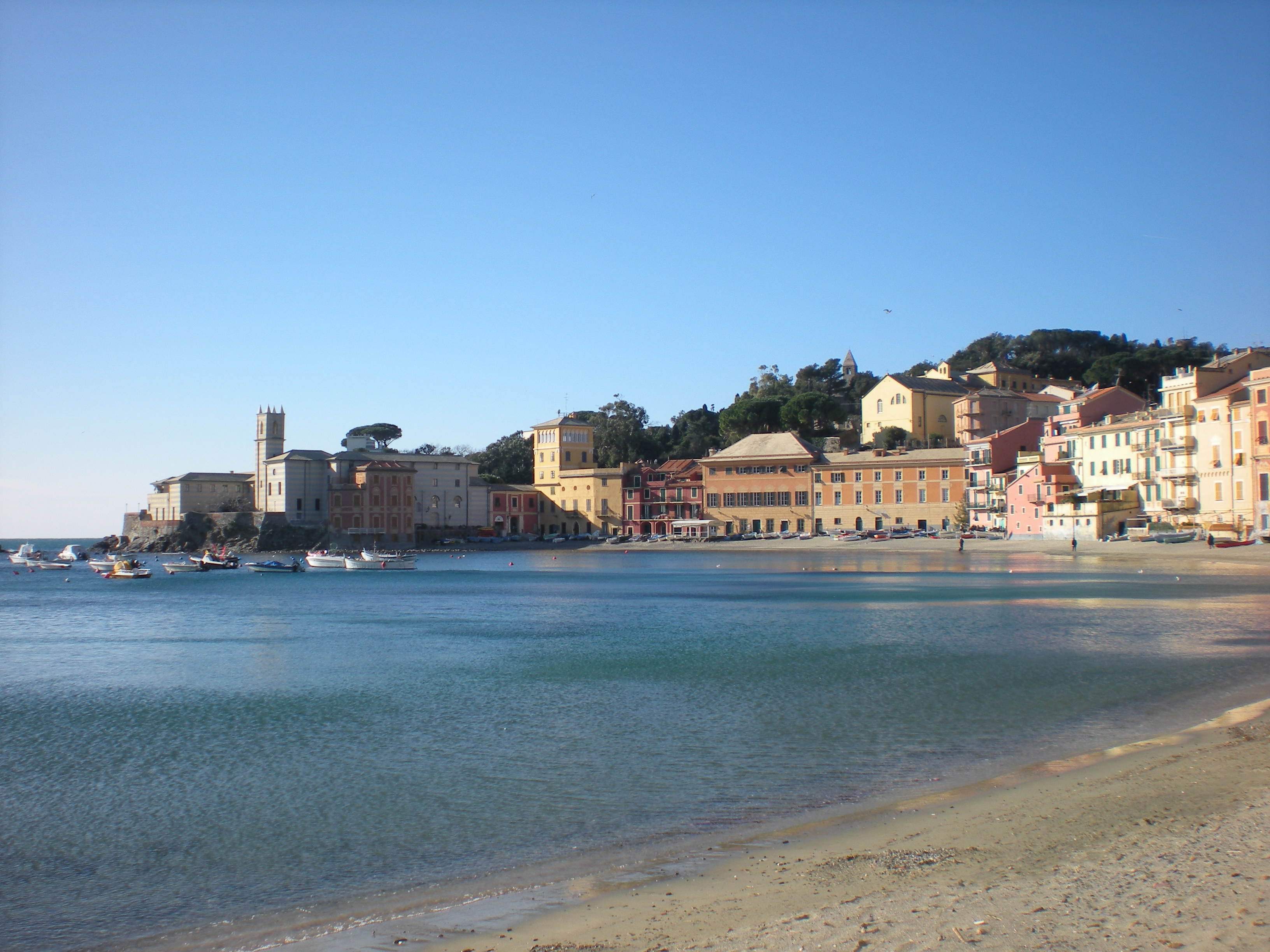 Le aziende si trovano nella Baia del Silenzio