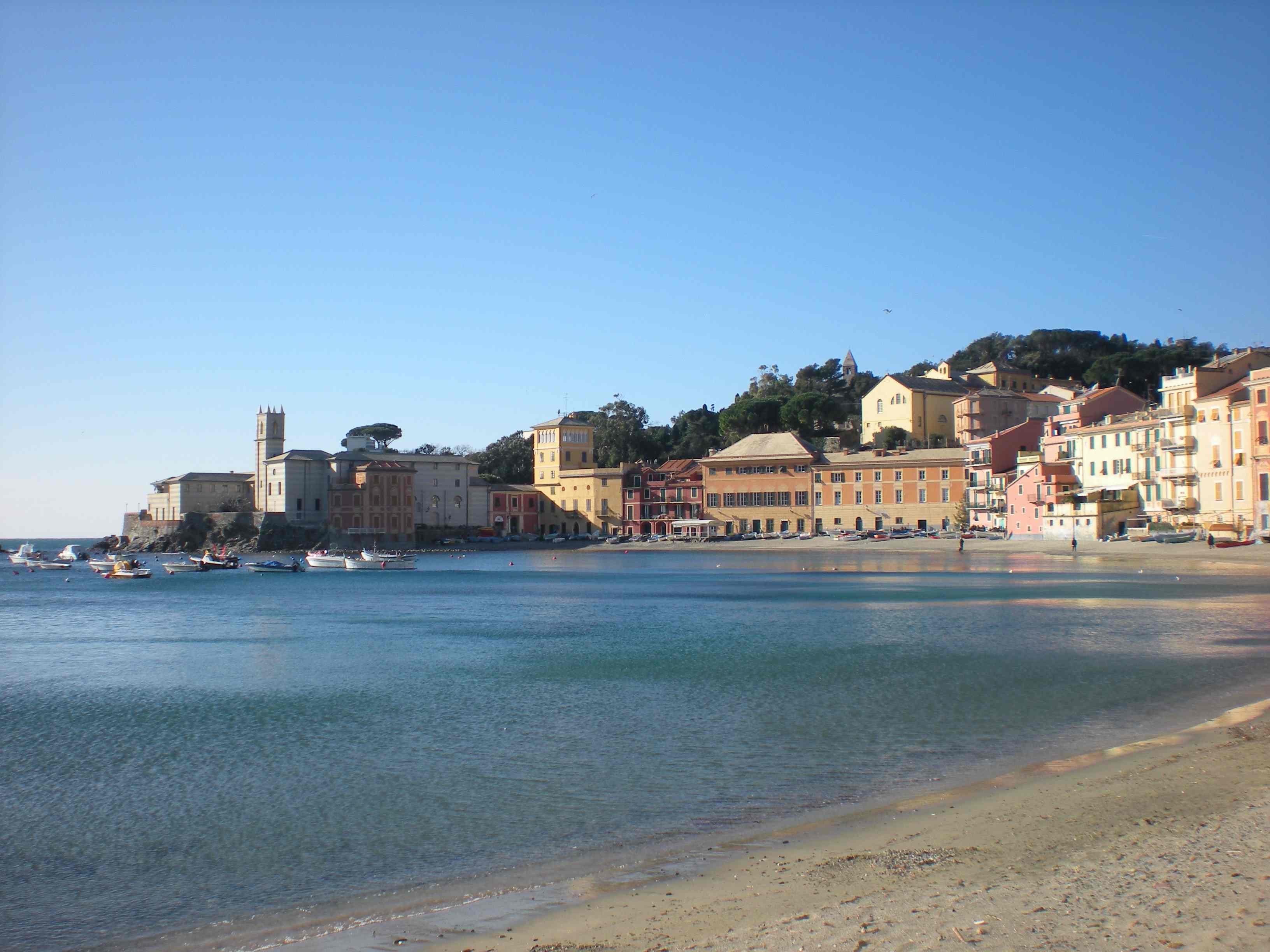 I sestrini chiamano la Baia, il mare 