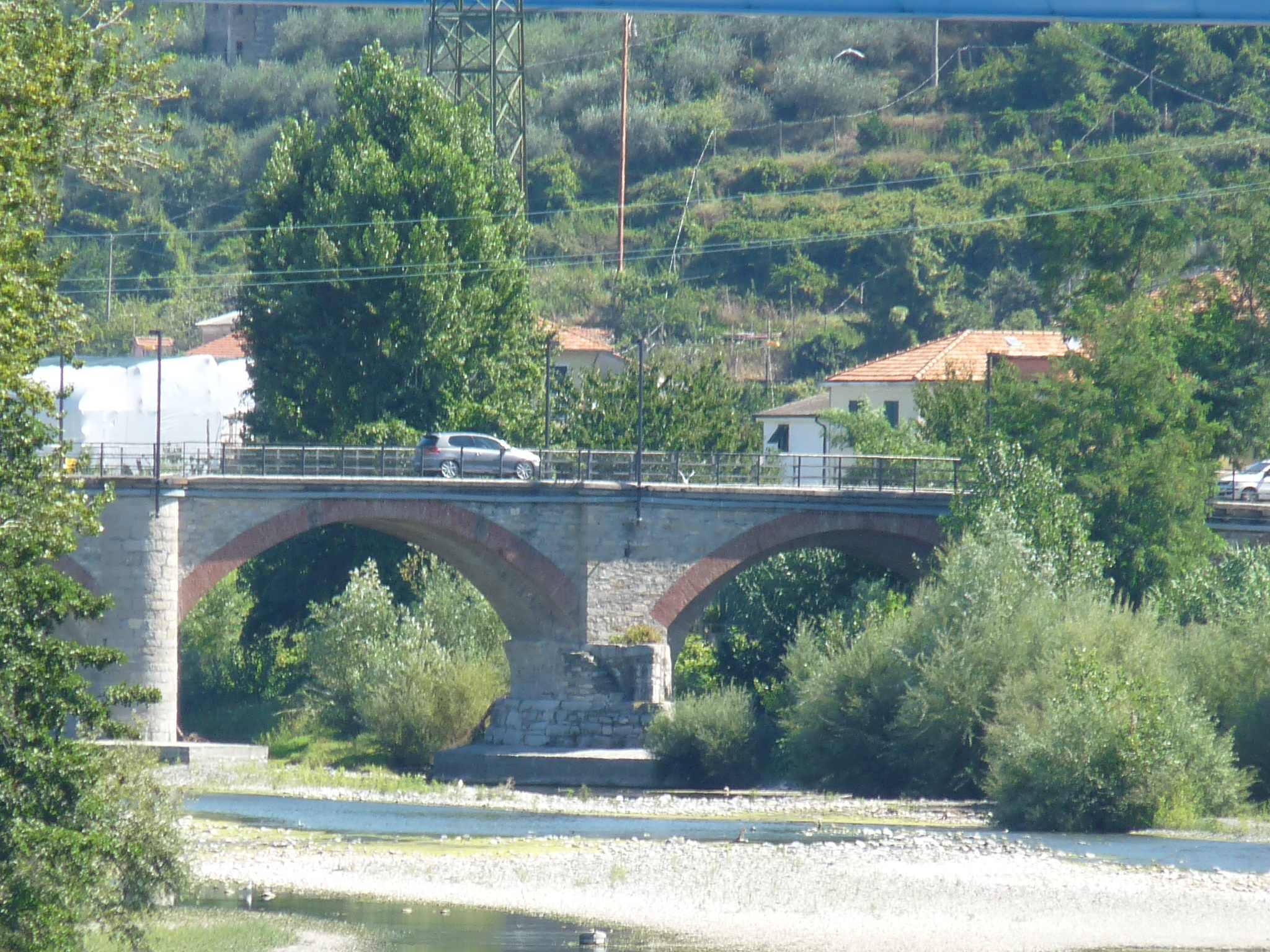 Lavagna, salta la sagra dell’Ascensione al Ponte: parroco critico con il Comune