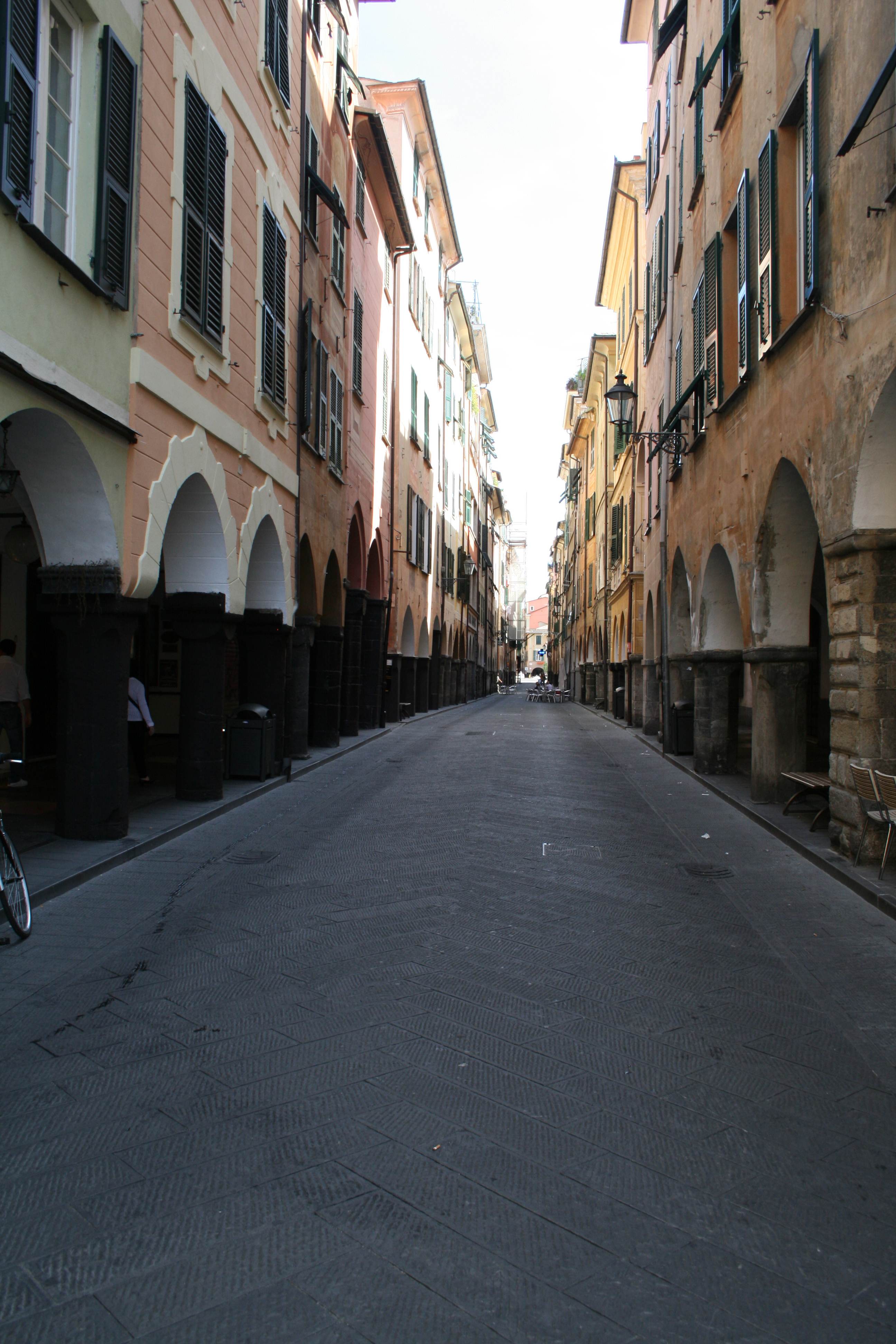 Il Caruggio, cuore commerciale di Chiavari