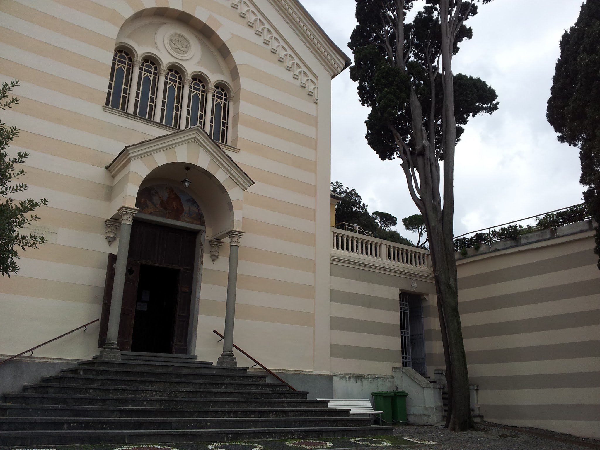 Riapre il 7 la mensa dei poveri dei Cappuccini di Sestri Riapre il 7 la mensa dei poveri dei Cappuccini di Sestri
