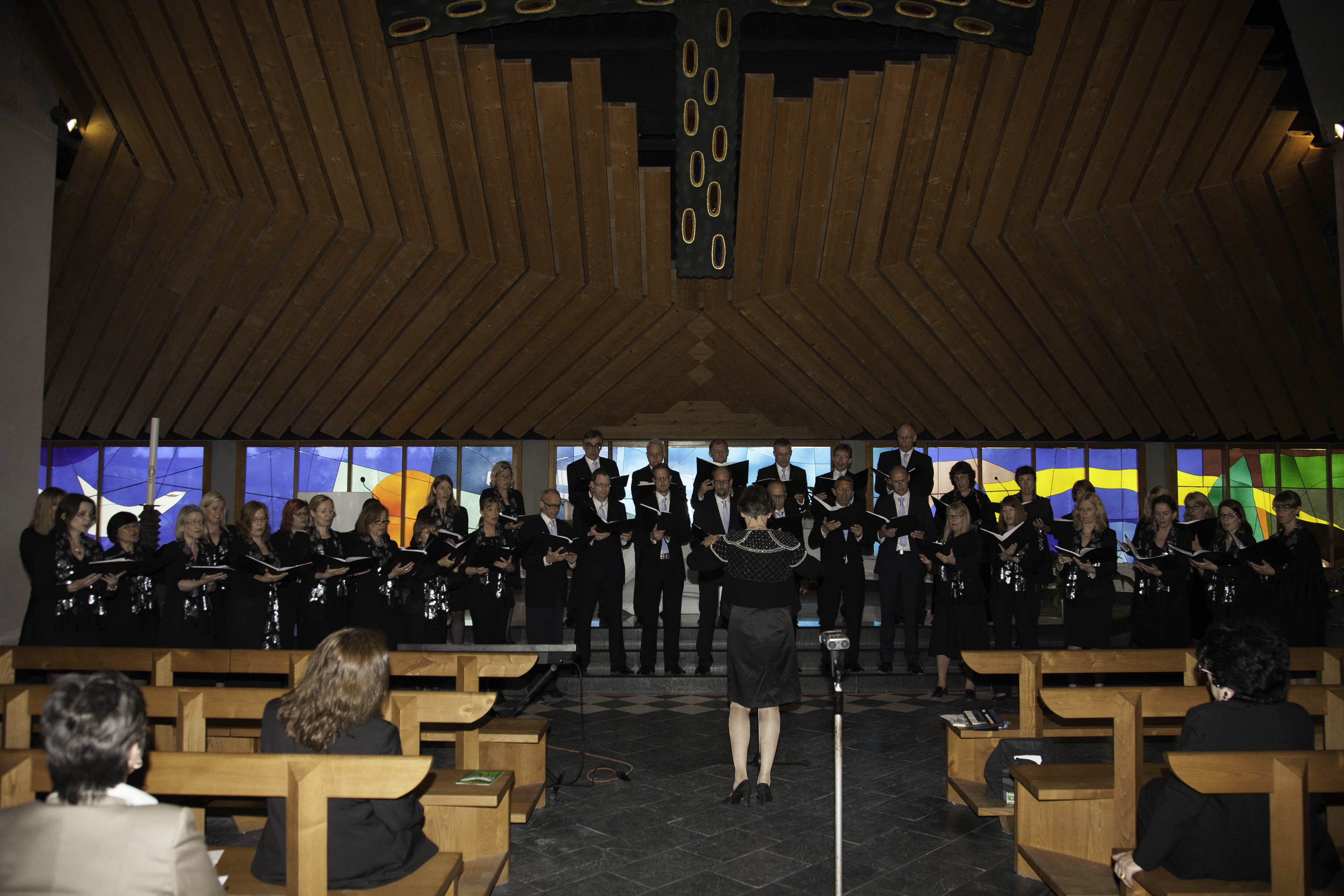 Successo per la corale svedese nella chiesa di Cavi Arenelle