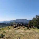 a cavallo nel parco aveto