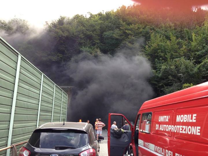 Riaperta l’A12 nel tratto Recco-Chiavari, ad una sola corsia di marcia