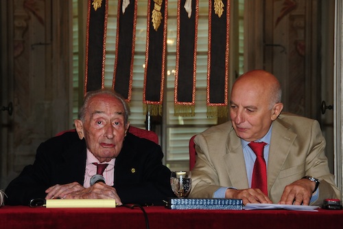“Voci d’Alpe” stasera per gli studenti stranieri di Villa Durazzo “Voci d’Alpe” stasera per gli studenti stranieri di Villa Durazzo