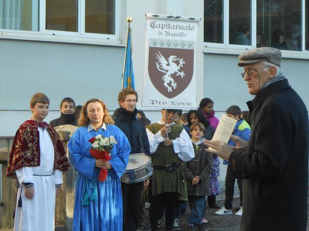 Umberto Ricci parla ai bambini delle scuole