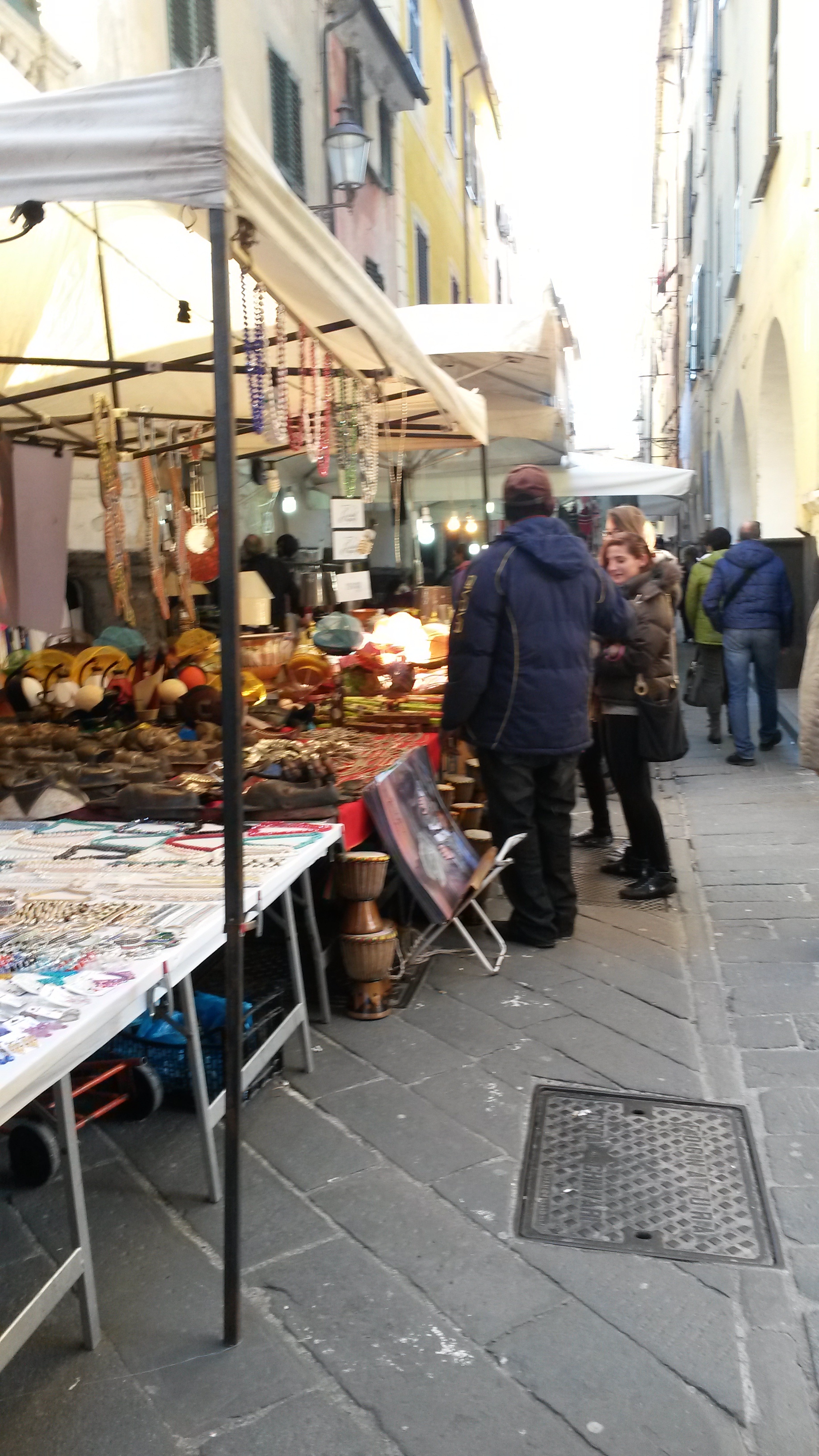 540 le bancarelle allestite a Chiavari per la fiera