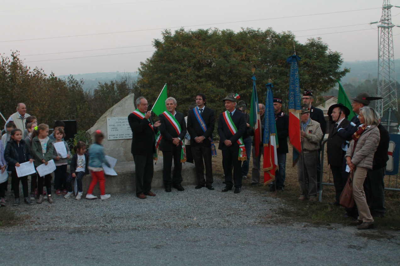 Studenti alla ricerca dei monumenti delle guerre