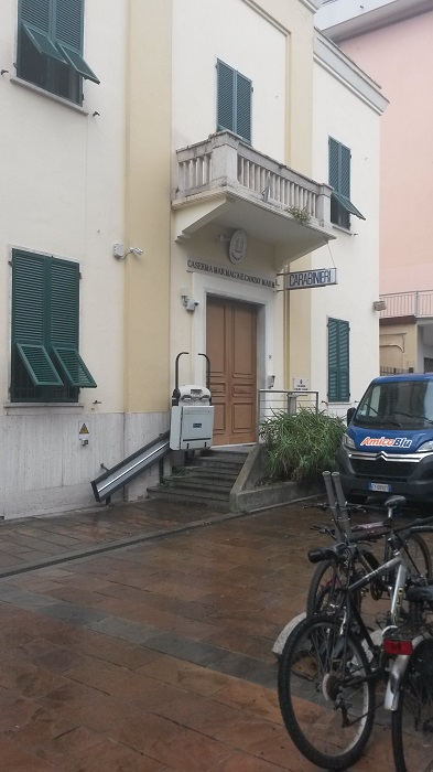 La stazione dei carabinieri di Lavagna