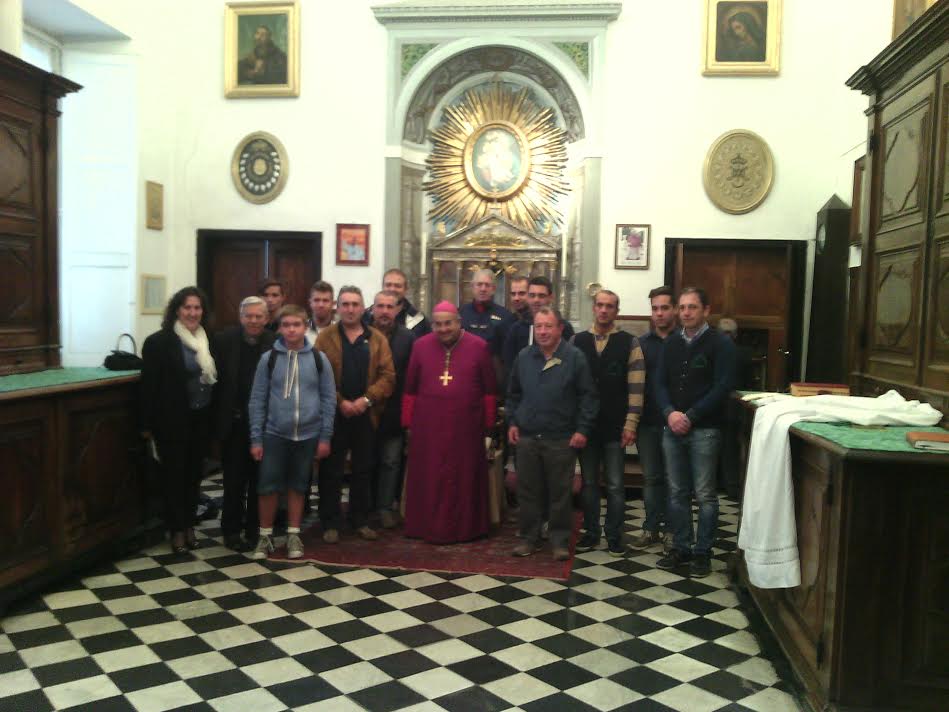 I campanari con il vescovo, monsignor Tanasini