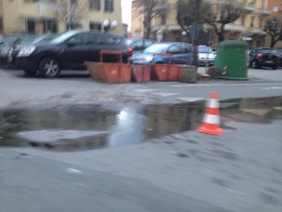 Un nuovo passaggio pedonale istituito in piazza Sanfront Un nuovo passaggio pedonale istituito in piazza Sanfront
