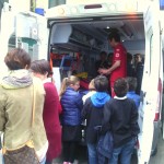 I bambini dall'ambulanza della Croce rossa