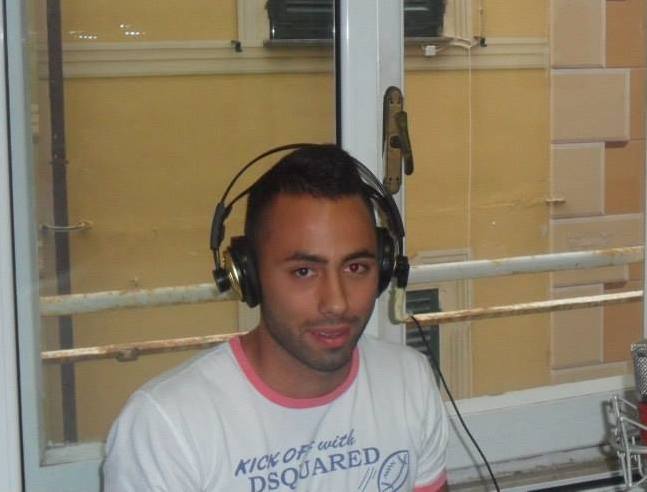 Cesare Dondero negli studi di Radio Aldebaran