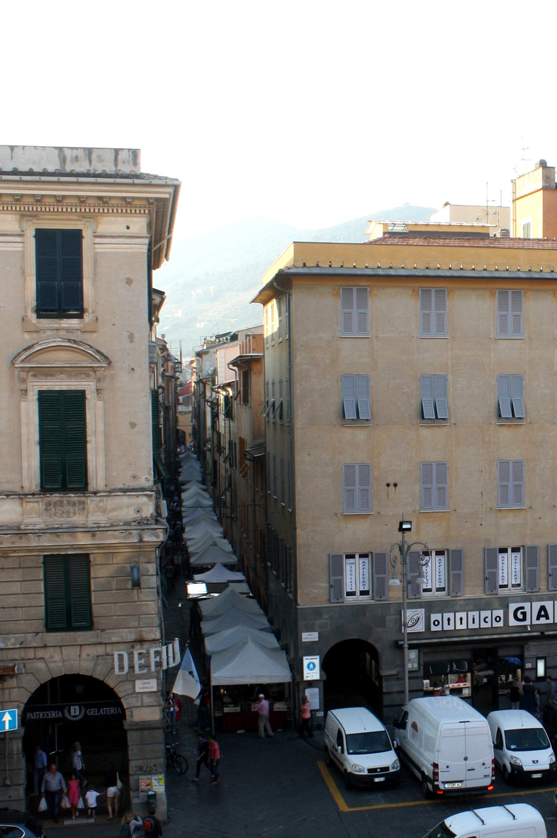 chiavari