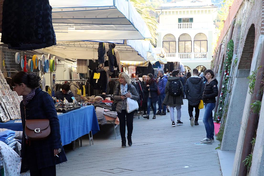 Il 2 giugno mercati prolungati a Chiavari e Santa Margherita