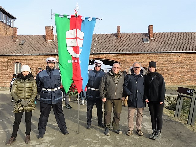Anche una studentessa di Chiavari in visita con la Regione ad Auschwitz-Birkenau Anche una studentessa di Chiavari in visita con la Regione ad Auschwitz-Birkenau