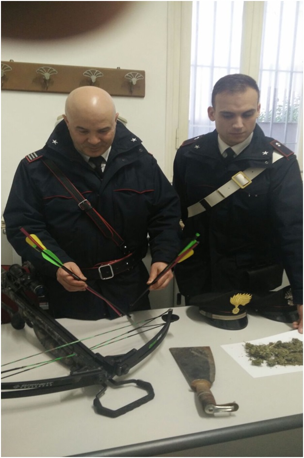 Minaccia l’ex moglie con due polli sgozzati, arrestato 40enne a Casarza Ligure Minaccia l’ex moglie con due polli sgozzati, arrestato 40enne a Casarza Ligure