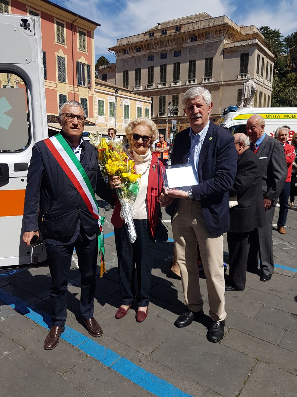 Inaugurata una nuova ambulanza in dotazione alla Croce Verde Chiavarese Inaugurata una nuova ambulanza in dotazione alla Croce Verde Chiavarese