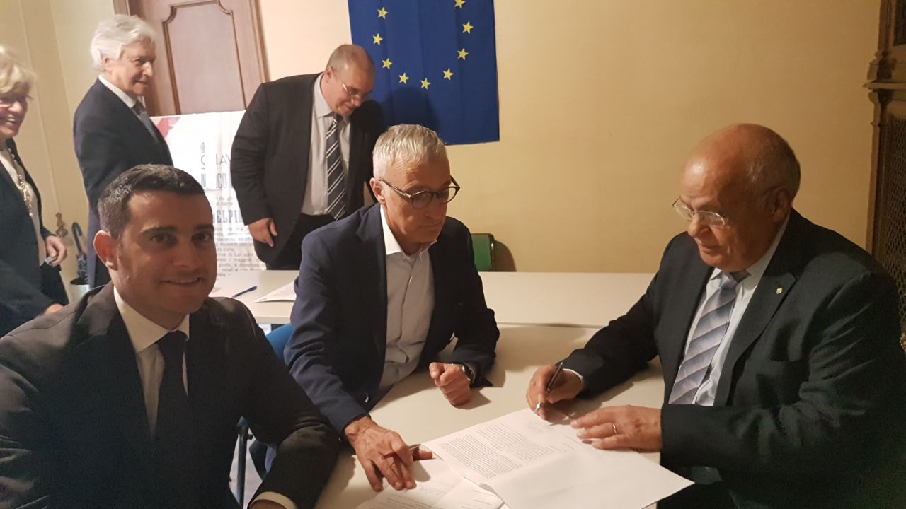Inaugurato a Chiavari lo Sportello Europa Inaugurato a Chiavari lo Sportello Europa