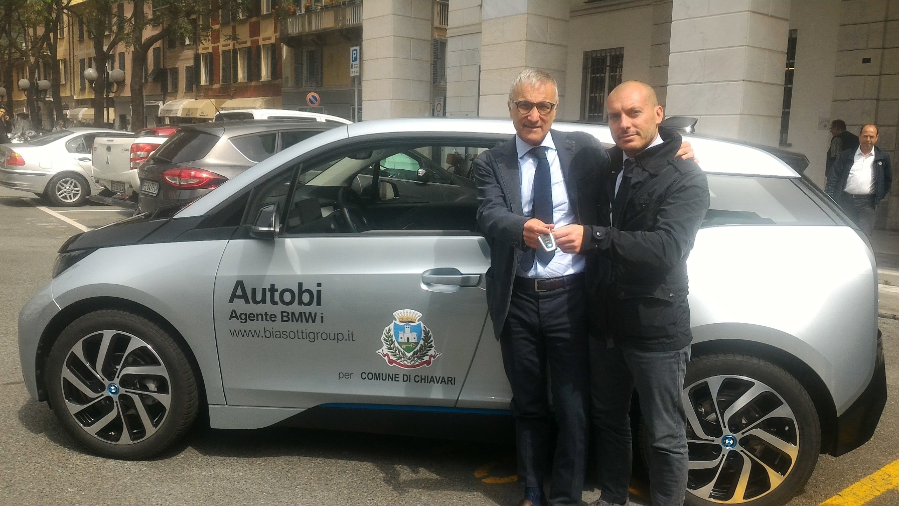 Chiavari, una BMW I3 in comodato d’uso al Comune: l’auto di rappresentanza diventa green Chiavari, una BMW I3 in comodato d’uso al Comune: l’auto di rappresentanza diventa green
